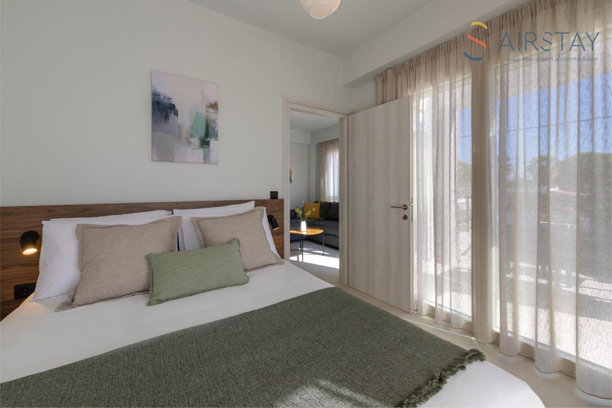 ארטמידה Komos Villas Airport By Airstay מראה חיצוני תמונה